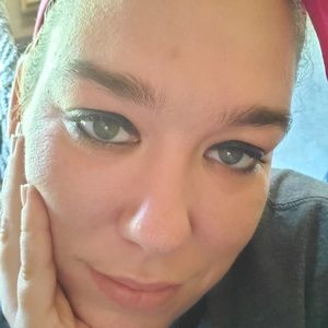 Meet your Posher, Esther